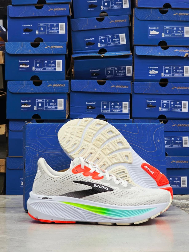خرید کتونی مردانه و زنانه بروکس گاست ۱۷ Brooks ghost 17ساخت ویتنام وارداتی/ضمانت کیفیت کالا سایز ۳۸الی۴۵/فروش تکی و عمده