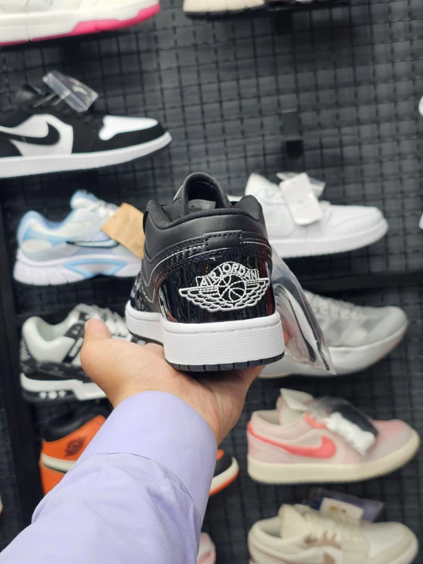 کتونی نایک ایر جردن وان مسترکوالیتی Nike Air Jordan 1 وارداتی ساخت ویتنام سایز ۳۷ الی ۴۵فروش تکی و عمده/ضمانت کیفیت کالا