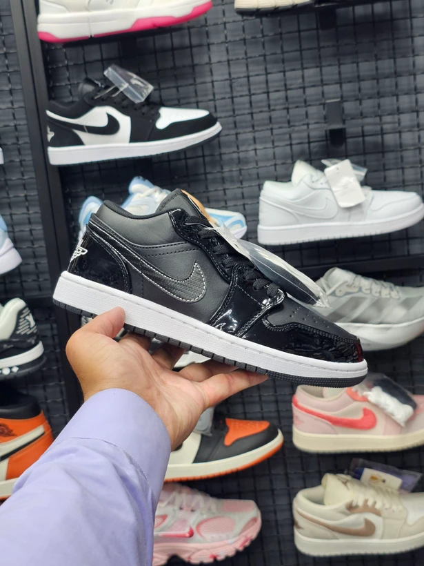 کتونی نایک ایر جردن وان مسترکوالیتی Nike Air Jordan 1 وارداتی ساخت ویتنام سایز ۳۷ الی ۴۵فروش تکی و عمده/ضمانت کیفیت کالا