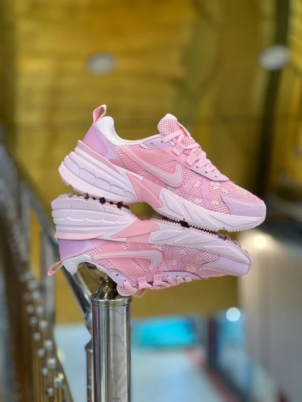 کتونی نایک وی تو کی Nike V2k Run /سایز 37الی40ساخت ویتنام وارداتی فروش تکی و عمده ضمانت کیفیت کالا