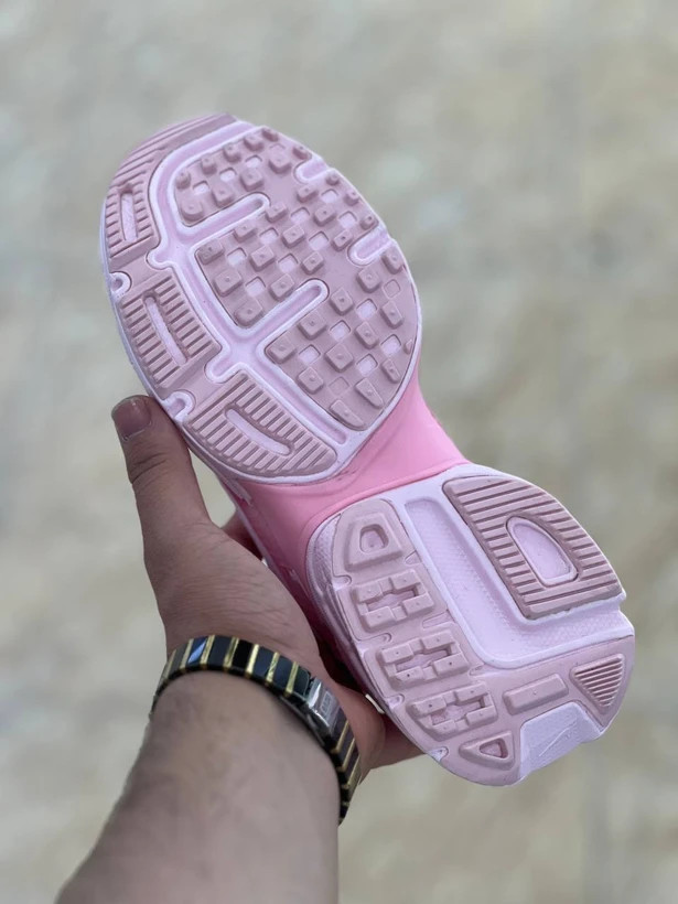 کتونی نایک وی تو کی Nike V2k Run /سایز 37الی40ساخت ویتنام وارداتی فروش تکی و عمده ضمانت کیفیت کالا