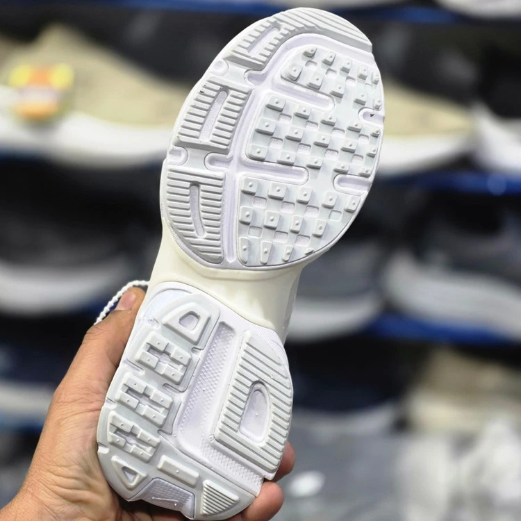 کتونی نایک وی تو کی Nike V2k Run /سایز 37الی40ساخت ویتنام وارداتی فروش تکی و عمده ضمانت کیفیت کالا