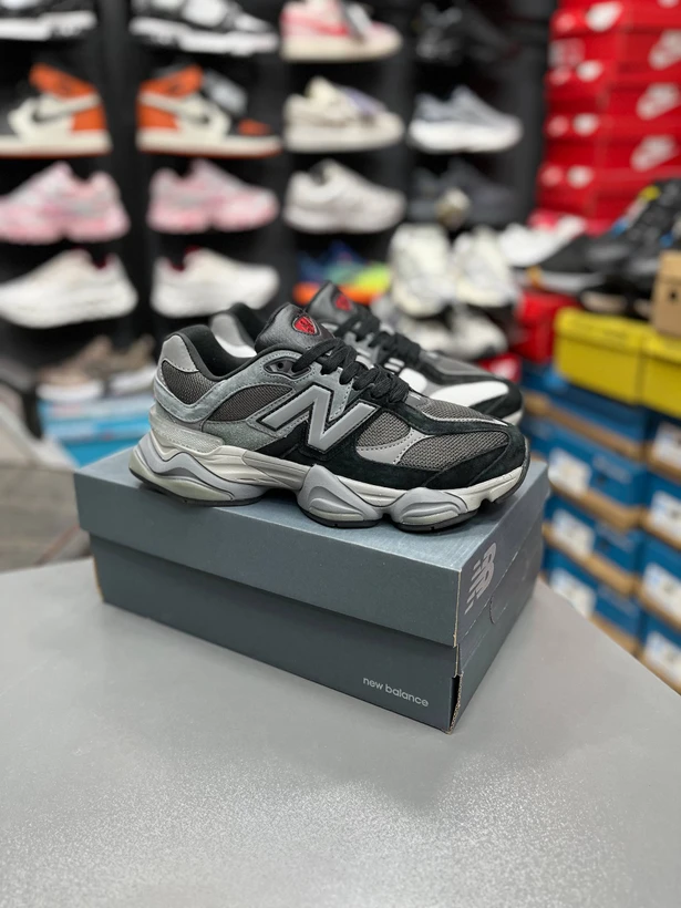 کتونی مردانه نیوبالانس ۹۰۶۰ مسترکوالیتی A پیاده رویی و رانینگ/ Newbalance 9060/ ساخت ویتنام وارداتی / سایز ۴۰الی ۴۵ فروش تک و عمده ضمانت اصالت کالا کیفیت مسترکوالیتی درجه ۱