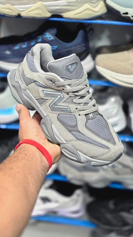 کتونی مردانه نیوبالانس ۹۰۶۰ مسترکوالیتی A پیاده رویی و رانینگ/ Newbalance 9060/ ساخت ویتنام وارداتی / سایز ۴۰الی ۴۵ فروش تک و عمده ضمانت اصالت کالا کیفیت مسترکوالیتی درجه ۱
