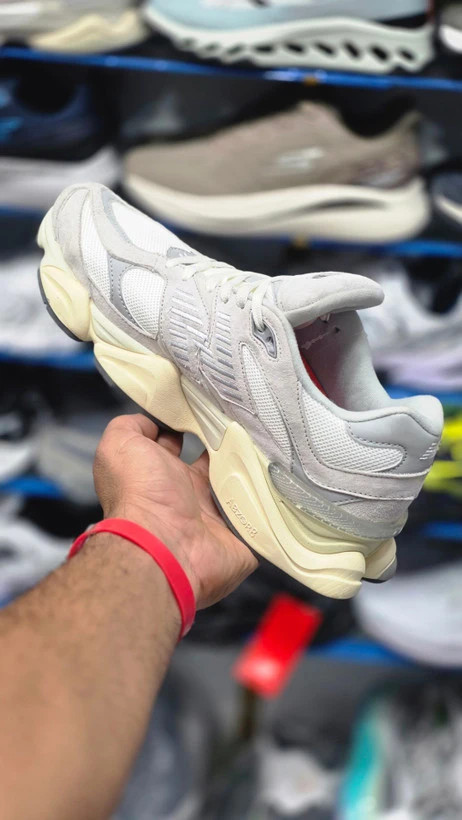 کتونی مردانه نیوبالانس ۹۰۶۰ مسترکوالیتی A پیاده رویی و رانینگ/ Newbalance 9060/ ساخت ویتنام وارداتی / سایز ۴۰الی ۴۵ فروش تک و عمده ضمانت اصالت کالا کیفیت مسترکوالیتی درجه ۱