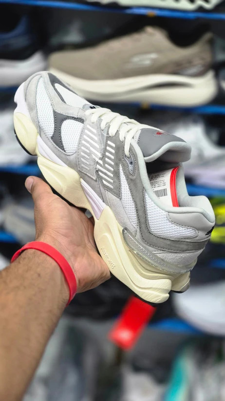کتونی مردانه نیوبالانس ۹۰۶۰ مسترکوالیتی A پیاده رویی و رانینگ/ Newbalance 9060/ ساخت ویتنام وارداتی / سایز ۴۰الی ۴۵ فروش تک و عمده ضمانت اصالت کالا کیفیت مسترکوالیتی درجه ۱