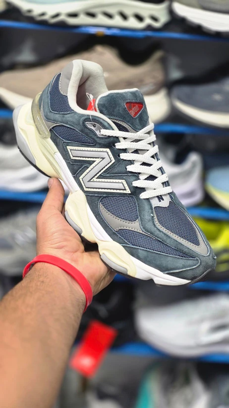 کتونی مردانه نیوبالانس ۹۰۶۰ مسترکوالیتی A پیاده رویی و رانینگ/ Newbalance 9060/ ساخت ویتنام وارداتی / سایز ۴۰الی ۴۵ فروش تک و عمده ضمانت اصالت کالا کیفیت مسترکوالیتی درجه ۱