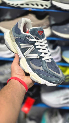 کتونی مردانه نیوبالانس ۹۰۶۰ مسترکوالیتی A پیاده رویی و رانینگ/ Newbalance 9060/ ساخت ویتنام وارداتی / سایز ۴۰الی ۴۵ فروش تک و عمده ضمانت اصالت کالا کیفیت مسترکوالیتی درجه ۱