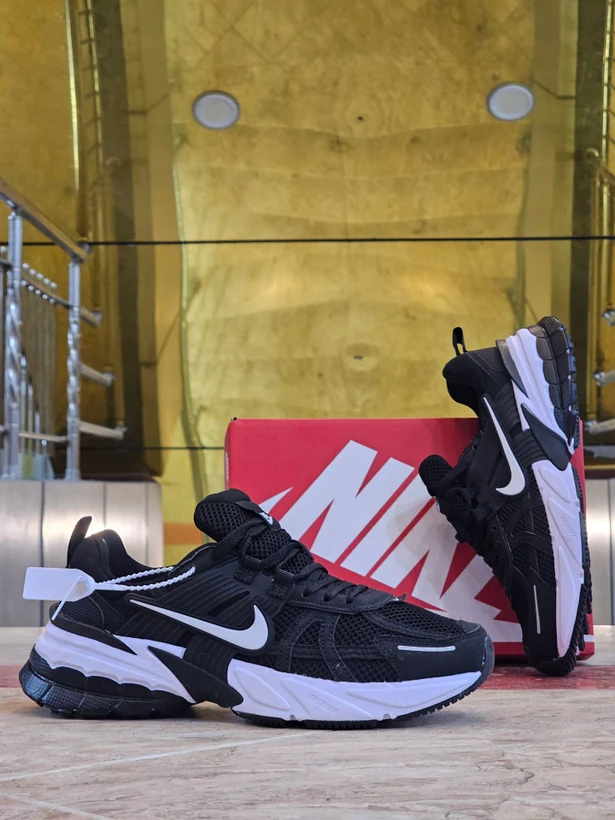 کتونی ست زنانه و مردانه نایک Nike v۲k Run مسترکوالیتی درجه ۱/ساخت ویتنام وارداتی/سایز۳۷الی ۴5/باجعبه بارکد دار/ضمانت کیفیت کالا