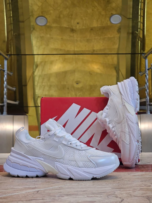 کتونی ست زنانه و مردانه نایک Nike v۲k Run مسترکوالیتی درجه ۱/ساخت ویتنام وارداتی/سایز۳۷الی ۴5/باجعبه بارکد دار/ضمانت کیفیت کالا