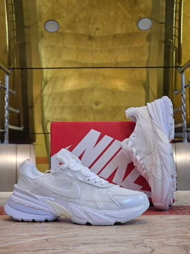 کتونی ست زنانه و مردانه نایک Nike v۲k Run مسترکوالیتی درجه ۱/ساخت ویتنام وارداتی/سایز۳۷الی ۴5/باجعبه بارکد دار/ضمانت کیفیت کالا