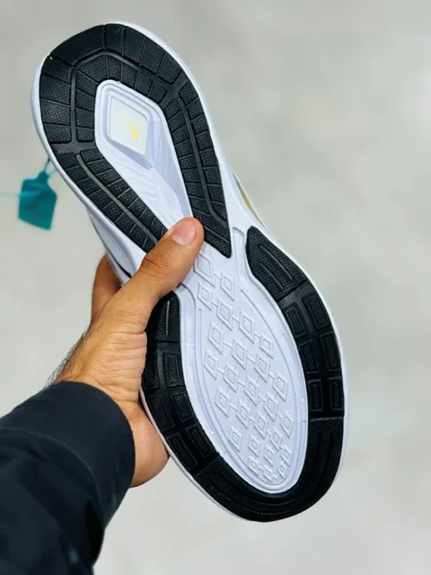 کتونی مسترکوالیتی نایک ایر زوم Nike Air Zoom سایز 40 الی ۴۵/ساخت ویتنام وارداتی ضمانت کیفیت کالا