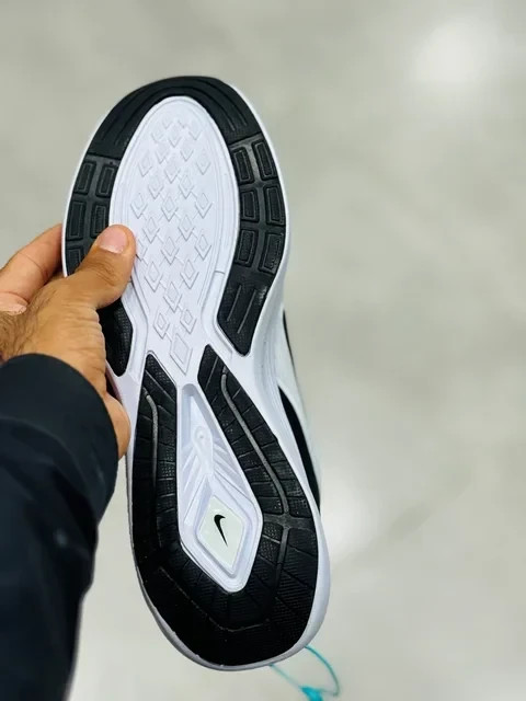 کتونی مسترکوالیتی نایک ایر زوم Nike Air Zoom سایز 40 الی ۴۵/ساخت ویتنام وارداتی ضمانت کیفیت کالا