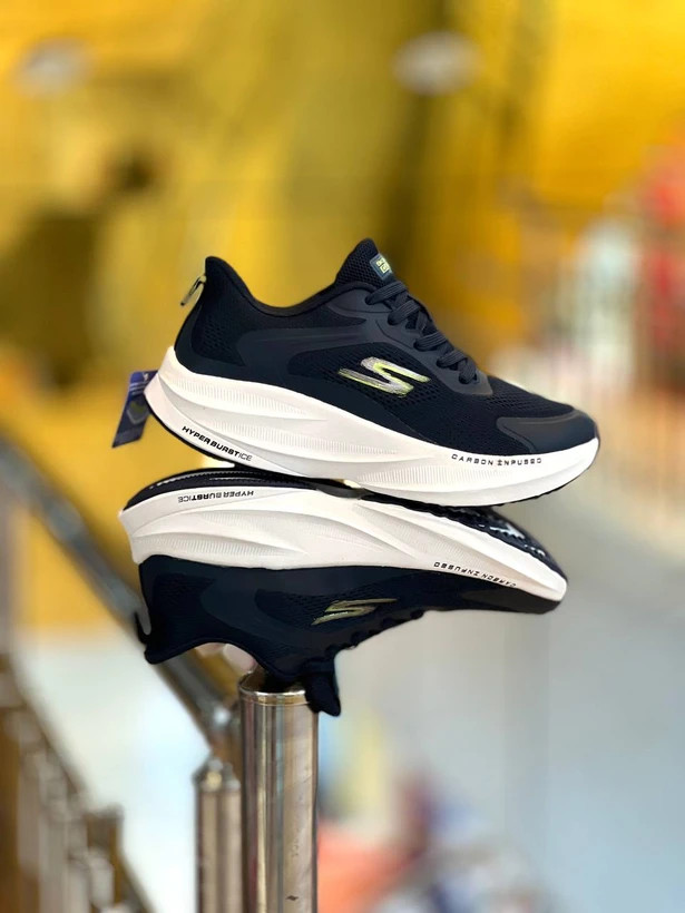کتونی ویتنامی اسکیچرز هایپر برست مسترکوالیتی skechers Hyper Burst ساخت ویتنام وارداتی سایز۴۰ الی ۴۵ فروش تکی و عمده ضمانت کیفیت کالا