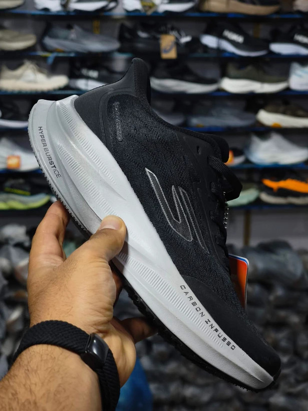 کتونی اسکیچرز هایپربرست کربن مستر کوالیتی/Skechers Hyper Burst Carbon/ساخت ویتنام وارداتی/سایز۳۷ الی ۴۰/فروش تکی و عمده ضمانت کیفیت کالا