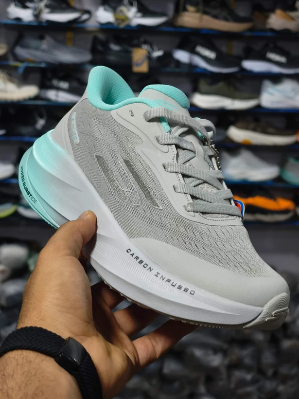 کتونی اسکیچرز هایپربرست کربن مستر کوالیتی/Skechers Hyper Burst Carbon/ساخت ویتنام وارداتی/سایز۳۷ الی ۴۰/فروش تکی و عمده ضمانت کیفیت کالا