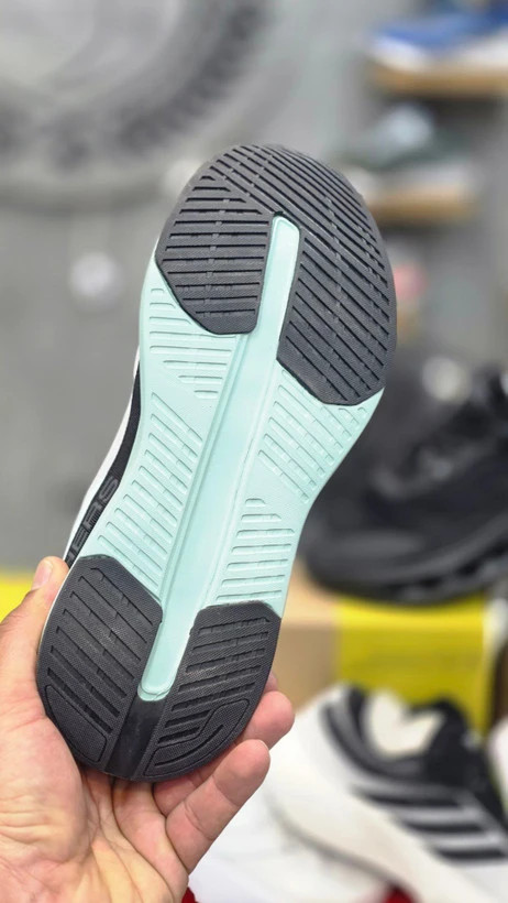 کفش طبی اسکیچرز اسلیپ Skechers Slip_Ins ساخت ویتنام وارداتی سایز ۴۰الی ۴۵ بالاترین کیفیت مسترکوالیتی A درجه ۱/ضمانت اصالت کالا/فروش تکی و عمده
