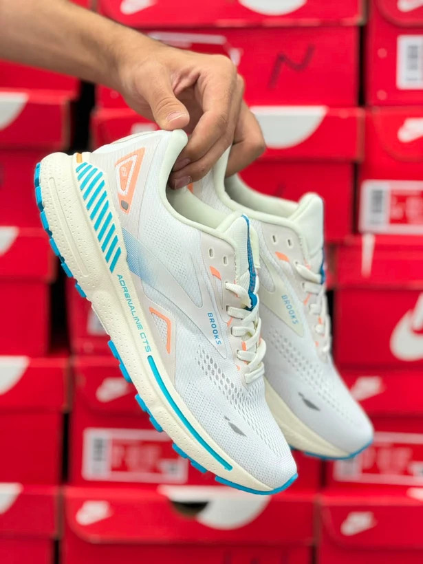 کتونی رانینگ بروکس آدرنالین۲۳ مسترکوالیتی/Brooks Adrenaline۲۳/ساخت ویتنام وارداتی/سایز۳۶الی ۴۵/ فروش تکی و عمده/ضمانت کیفیت کالا