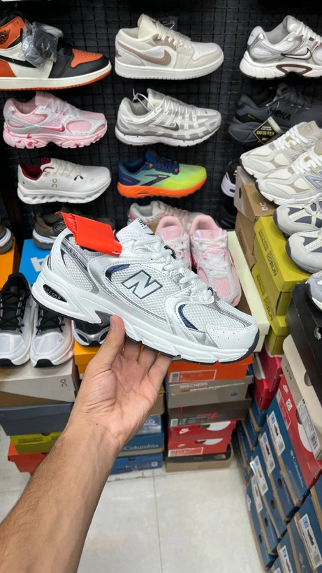 کتونی اسپرت / نیوبالانس ۵۳۰ / Newbalance 530 /پیاده رویی و روزمره/ سایز۳۷ الی ۴۵/ساخت ویتنام وارداتی/ فروش تکی و عمده/ ضمانت کیفیت کالا