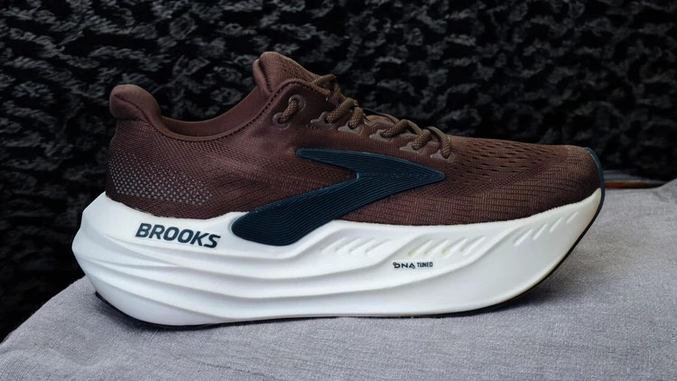 کتونی مسترکوالیتی / بروکس گلیسرین مکس ۲ / Brooks Glycerin max 2 / سایز ۴۴ / ساخت ویتنام وارداتی / ضمانت کیفیت کالا