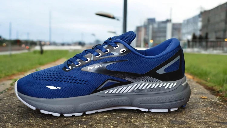 کتونی بروکس آدرنالین۲۳ مسترکوالیتی/Brooks Adrenaline۲۳/ساخت ویتنام وارداتی/سایز۴۳ فروش تکی و عمده/ضمانت کیفیت کالا