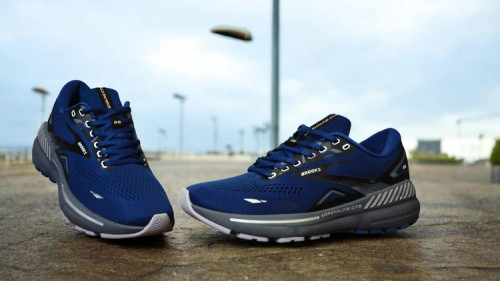 کتونی بروکس آدرنالین۲۳ مسترکوالیتی/Brooks Adrenaline۲۳/ساخت ویتنام وارداتی/سایز۴۳ فروش تکی و عمده/ضمانت کیفیت کالا