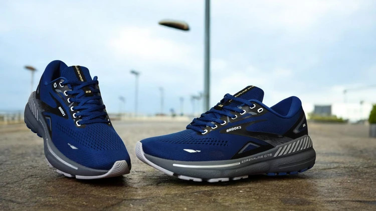 کتونی بروکس آدرنالین۲۳ مسترکوالیتی/Brooks Adrenaline۲۳/ساخت ویتنام وارداتی/سایز۴۳ فروش تکی و عمده/ضمانت کیفیت کالا