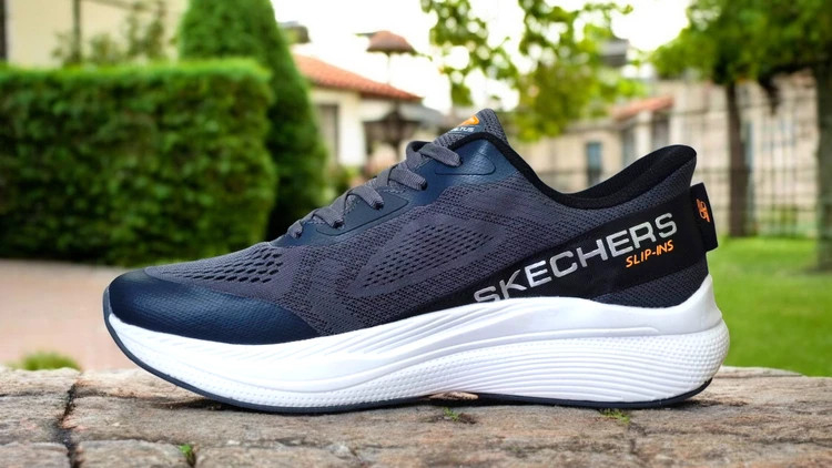 کتونی اسکیچرزمکس کویشن/Skechers max cushioning /سایز ۴۳/ وارداتی ساخت ویتنام/فروش عمده و تک/ضمانت و کیفیت کالا/