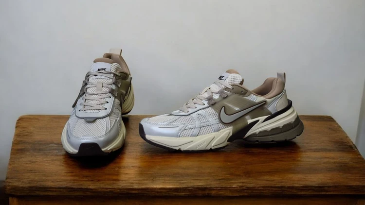 کتونی مسترکوالیتی /  نایک وی تو کی /  Nike V2k Run /سایز 42 / ساخت ویتنام وارداتی  / فروش تکی و عمده /  ضمانت کیفیت کالا