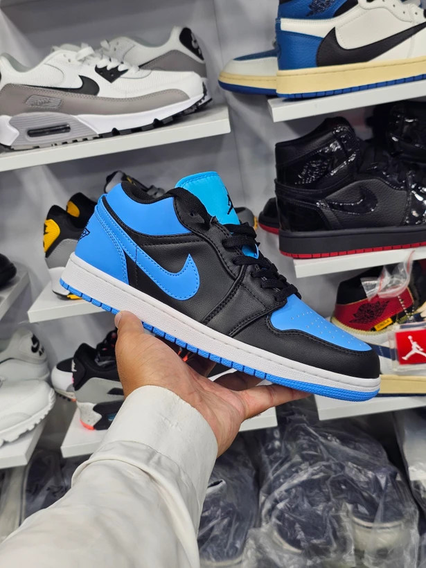 کتونی مسترکوالیتی نایک ایر جردن وان Nike Air Jordan 1 Low وارداتی ساخت ویتنام سایز ۴۰ الی ۴۵فروش تکی و عمده/ضمانت کیفیت کالا