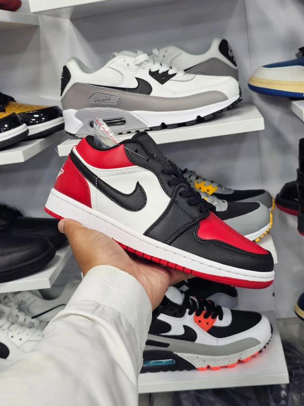 کتونی مسترکوالیتی نایک ایر جردن وان Nike Air Jordan 1 Low وارداتی ساخت ویتنام سایز ۴۰ الی ۴۵فروش تکی و عمده/ضمانت کیفیت کالا