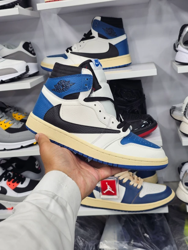 کتونی مسترکوالیتی نایک ایر جردن وان Nike Air Jordan 1 Low وارداتی ساخت ویتنام سایز ۳۸ الی ۴۵فروش تکی و عمده/ضمانت کیفیت کالا