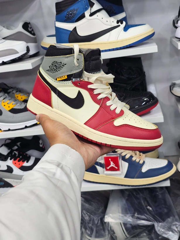 کتونی مسترکوالیتی نایک ایر جردن وان Nike Air Jordan 1 Low وارداتی ساخت ویتنام سایز ۳۸ الی ۴۵فروش تکی و عمده/ضمانت کیفیت کالا