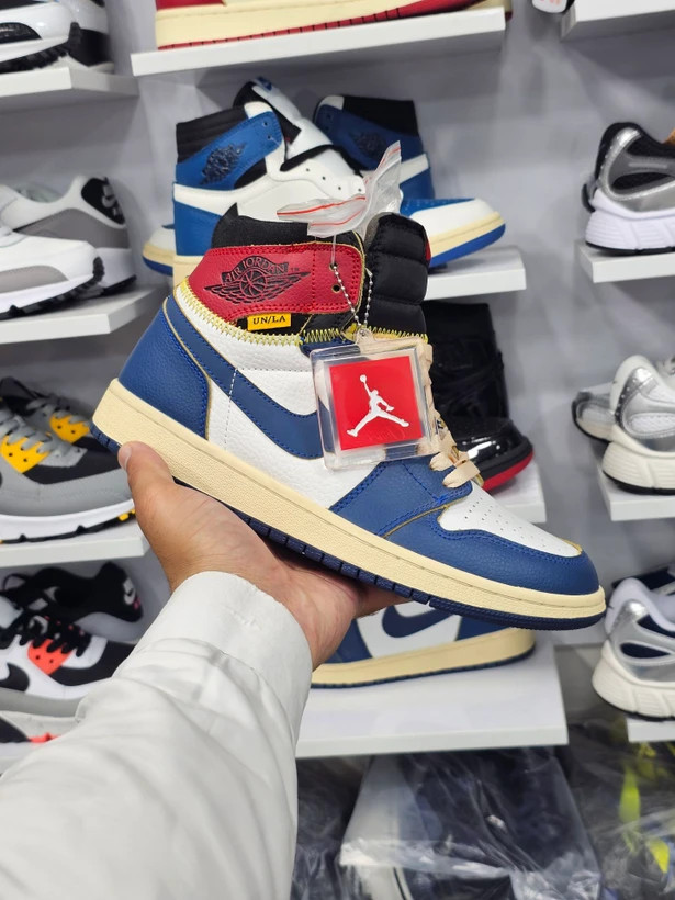 کتونی مسترکوالیتی نایک ایر جردن وان Nike Air Jordan 1 Low وارداتی ساخت ویتنام سایز ۳۸ الی ۴۵فروش تکی و عمده/ضمانت کیفیت کالا