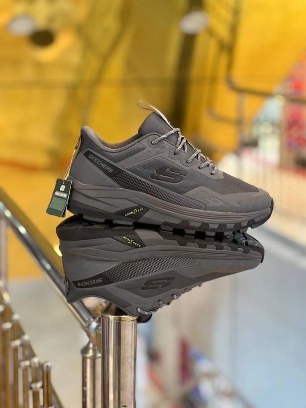 کتونی مردانه اسکیچرز گوران / ۲۰۲۶ Skechers Gorun / مموری فوم سبک و طبی و راحت/سایز۴۰ الی ۴۵ / وارداتی ساخت ویتنام / فروش تکی و عمده / ضمانت کیفیت کالا