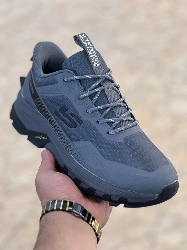 کتونی مردانه اسکیچرز گوران / ۲۰۲۶ Skechers Gorun / مموری فوم سبک و طبی و راحت/سایز۴۰ الی ۴۵ / وارداتی ساخت ویتنام /  فروش تکی و عمده /  ضمانت کیفیت کالا