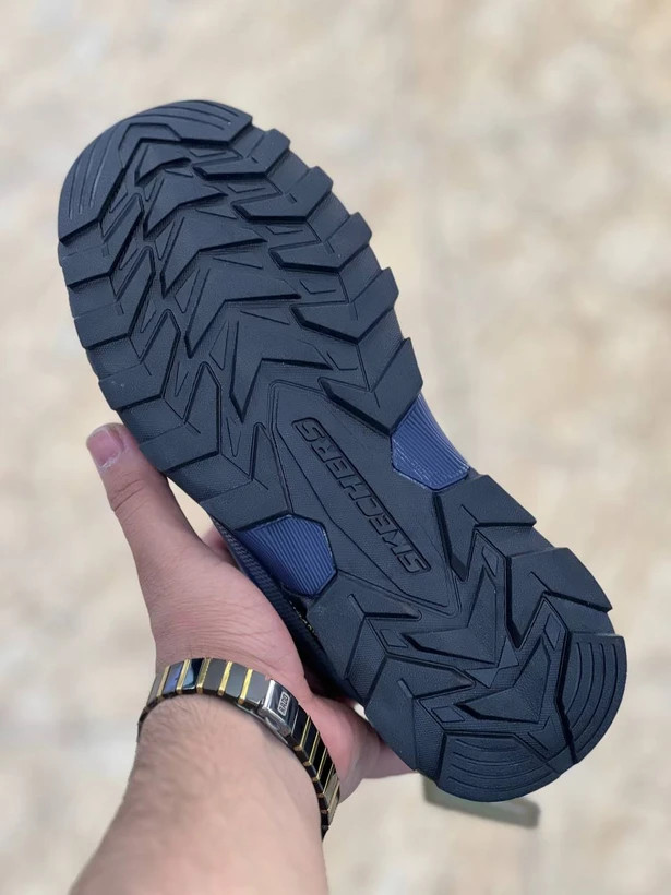 کتونی مردانه اسکیچرز گوران / ۲۰۲۶ Skechers Gorun / مموری فوم سبک و طبی و راحت/سایز۴۰ الی ۴۵ / وارداتی ساخت ویتنام / فروش تکی و عمده / ضمانت کیفیت کالا