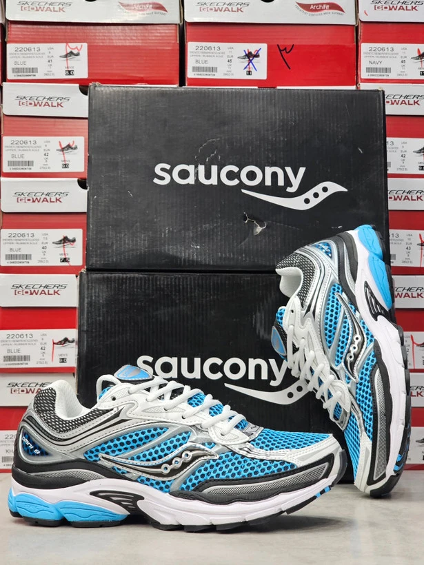 کتونی ساکونی پروگرید امنی ۹  / رانینگ و پیاده روی  / Saucony omni 9 ProGrid /  ساخت ویتنام واردتی /  سایز۴۰ الی ۴۵ /  فروش تکی و عمده /  ضمانت کیفیت کالا