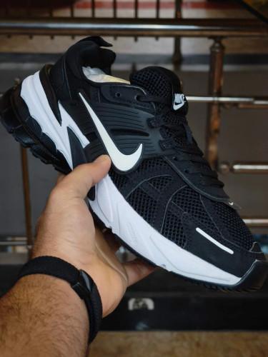 کتونی ست جذاب / نایک وی تو کی / Nike V2k Run /سایز 37الی۴۵ / ساخت ویتنام وارداتی / فروش تکی و عمده / ضمانت کیفیت کالا