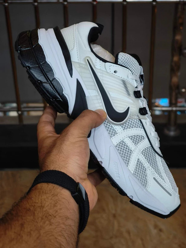کتونی ست جذاب / نایک وی تو کی / Nike V2k Run /سایز 37الی۴۵ / ساخت ویتنام وارداتی / فروش تکی و عمده / ضمانت کیفیت کالا