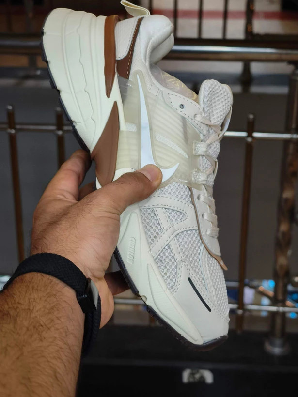 کتونی ست جذاب / نایک وی تو کی / Nike V2k Run /سایز 37الی۴۵ / ساخت ویتنام وارداتی / فروش تکی و عمده / ضمانت کیفیت کالا