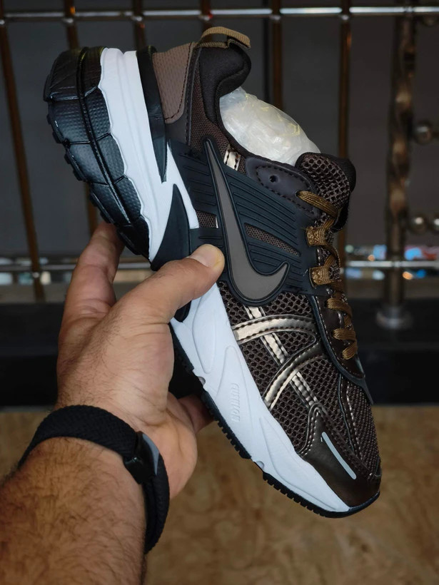 کتونی ست جذاب / نایک وی تو کی / Nike V2k Run /سایز 37الی۴۵ / ساخت ویتنام وارداتی / فروش تکی و عمده / ضمانت کیفیت کالا