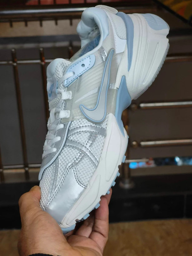 کتونی ست جذاب / نایک وی تو کی / Nike V2k Run /سایز 37الی۴۵ / ساخت ویتنام وارداتی / فروش تکی و عمده / ضمانت کیفیت کالا