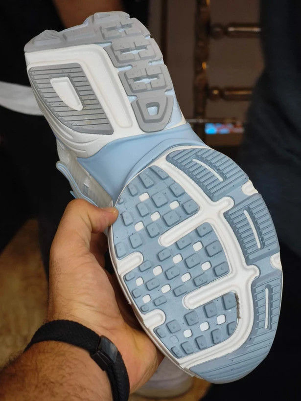 کتونی ست جذاب / نایک وی تو کی / Nike V2k Run /سایز 37الی۴۵ / ساخت ویتنام وارداتی / فروش تکی و عمده / ضمانت کیفیت کالا