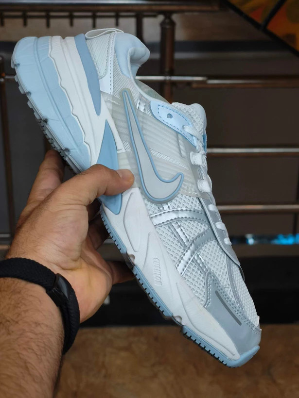 کتونی ست جذاب / نایک وی تو کی / Nike V2k Run /سایز 37الی۴۵ / ساخت ویتنام وارداتی / فروش تکی و عمده / ضمانت کیفیت کالا