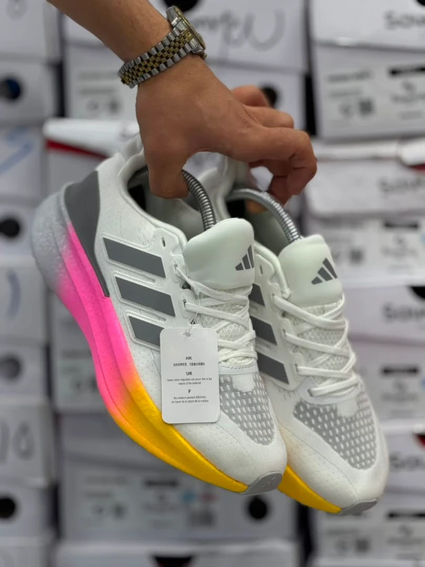 کتونی آدیداس ترکس /  TERREX Agravic GTX / ساخت ویتنام وارداتی / تریل رانینگ / سایز ۴۰ الی ۴۵  / فروش تکی و عمده / دارای ضمانت کیفیت کالا