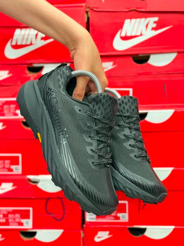 کتونی مسترکوالیتی کلمبیا /Columbia GORE-TEX Vietnam/سایز ۴۰ الی ۴۵ / ساخت ویتنام وارداتی /  زیره ویبرام رویه گورتکس /  ضمانت کیفیت کالا