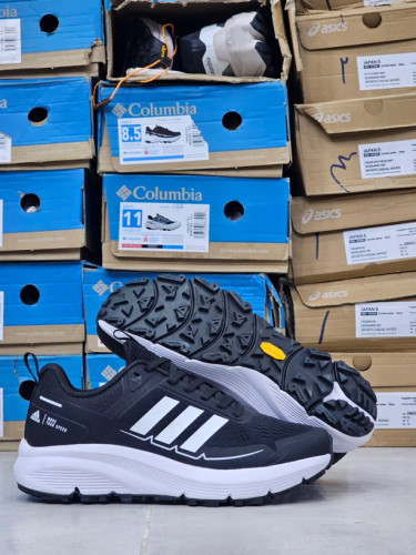 کتونی آدیداس ترکس / TERREX Agravic GTX / ساخت ویتنام وارداتی / تریل رانینگ / سایز ۴۰ الی ۴۵ / فروش تکی و عمده / دارای ضمانت کیفیت کالا