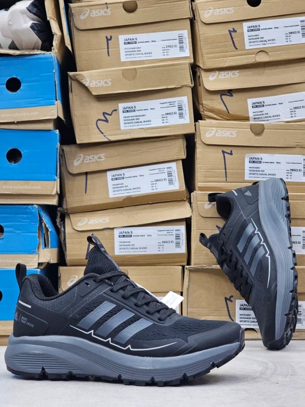 کتونی آدیداس ترکس /  TERREX Agravic GTX / ساخت ویتنام وارداتی / تریل رانینگ / سایز ۴۰ الی ۴۵  / فروش تکی و عمده / دارای ضمانت کیفیت کالا