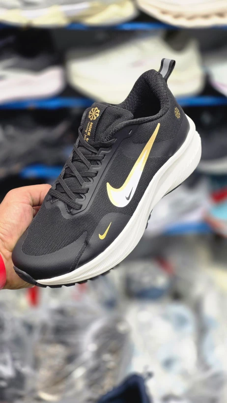 کتونی نایک ایرزوم / پیاده رویی و رانینگ / Nike Air Zoom / سایز۳۷ الی ۴۵ / ساخت ویتنام وارداتی / ضمانت کیفیت کالا / فروش تکی و عمده